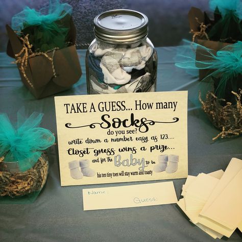 Guess how many socks Baby shower game Baby Shower Games For Large Groups, Baby Shower Ideas For Boys, Fishing Baby, Fiesta Shower, Babyshower Party, Boy Baby Shower Ideas, Harry Potter Baby Shower, Rustic Party, Cadeau Baby Shower