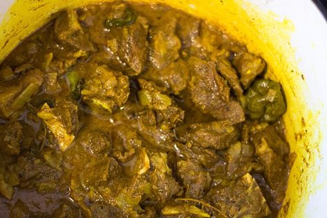 Curry Goat Jamaican Recipe, Cameroon Food, Curried Goat Recipe, Jamaican Curry Goat, Chicken Roti, Caribbean Dishes, Caribbean Foods, Chicken Puffs, Curry Food