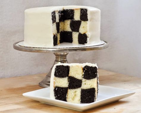 Checker Birthday Cake, Checkered Cake Inside, Black And White Checkered Cake, Checkered Birthday Cake, Black And White Cake Ideas, Checkered Flag Cake, Easy Homemade Treats, Checkered Cake, Chess Cake