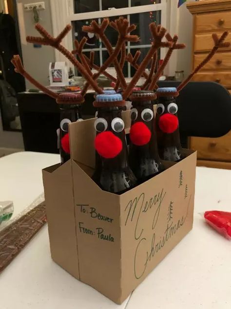 reindeer root beer bottles christmas gift idea Reindeer Bottles Diy, Reindeer Bottles, Christmas Gift Ideas For Family, Beer Bottle Diy, Root Beer Bottle, Holiday Hacks, Diy Christmas Gift Ideas, Bottles Diy, Gift Ideas For Family