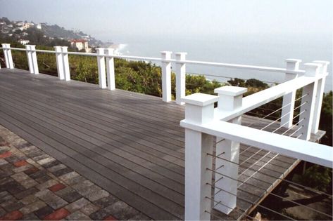 Invisible Porch Railing, Invisible Railing, Patio Step, Reling Design, Cable Railing Deck, Deck Railing Ideas, Deck Railing Design, Patio Steps, Deck Colors