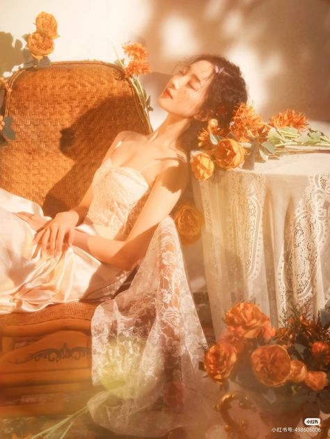 Dreamy Concept Photoshoot, Soft Aesthetic Photoshoot, Dreamy Photoshoot Aesthetic, Autumn Princess, Ethereal Photography, Fall Photo Shoot Outfits, Debut Photoshoot, Models To Draw, Flower Photoshoot