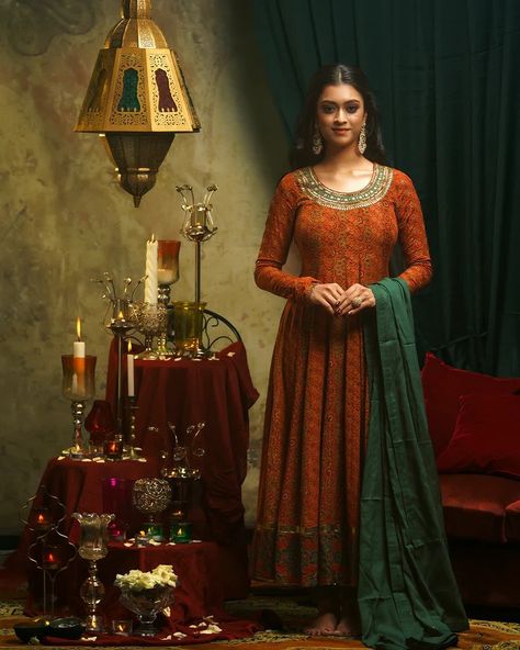 Green Indian Outfit, Indian Formal Wear, Orange Anarkali, Red Anarkali Suits, Red Anarkali, Printed Anarkali, Mysore Silk, Hand Embroidery Dress, Kurti Designs Party Wear