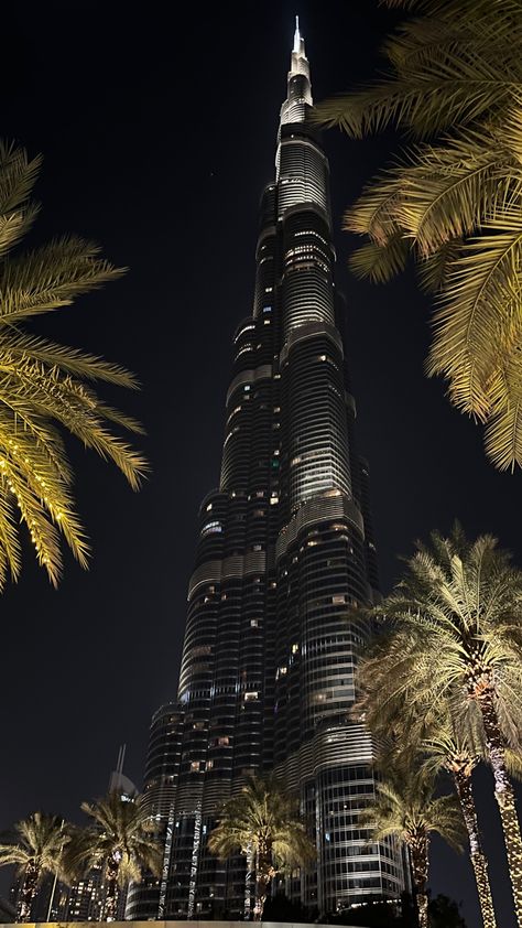 Dubia Pictures Night, Dubai Aethestic, City View Night, Dubai Vacation, Dubai Aesthetic, Dubai City, Night Scenery, Luxury Lifestyle Dreams, Dubai Travel