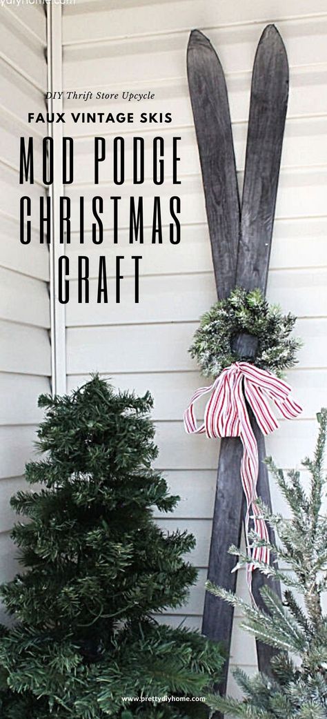 Skis For Christmas Decor, Wooden Ladder Decor, Christmas Front Porch Ideas, Antique Skis, Ski Decor, Upcycle Ideas, Front Porch Christmas, Christmas Front Porch, Fabulous Diy