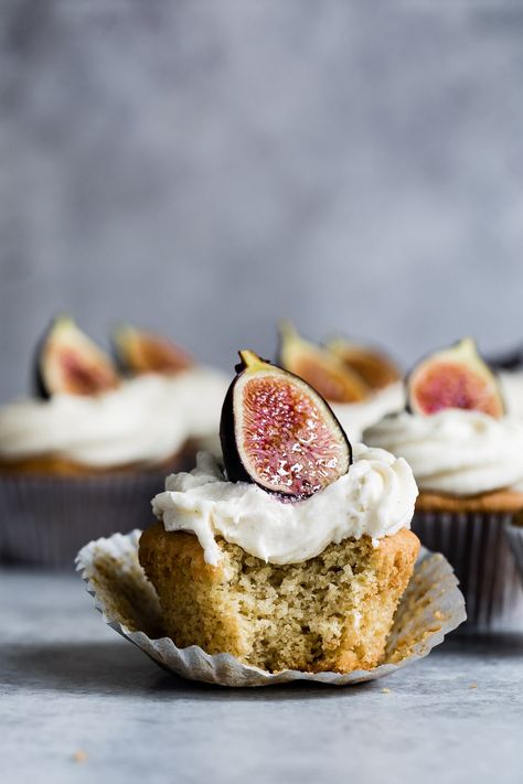 Figs Recipe, Fig Pizza, Gluten Free Cupcakes Vanilla, Fig Recipes, Cheese Flavor, Baking Cupcakes, Yummy Cupcakes, Vanilla Cupcakes, Chef Recipes