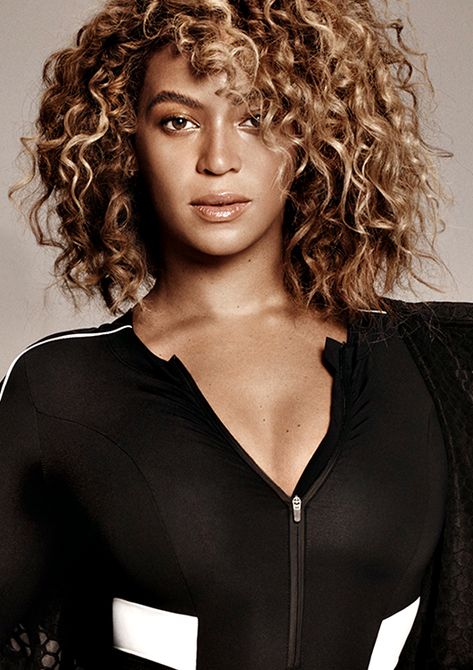 Beyonce Curly Hair, Beyonce Bob, Beyonce Hair Color, Beyonce Blonde, Big Natural Hair, Beyonce Hair, Blonde Hair Looks, Types Of Curls, Beauty Shots