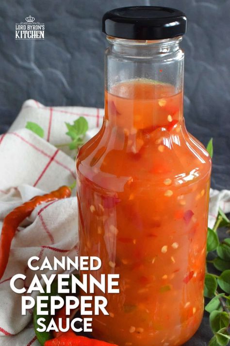 Cayenne Pepper Sauce Recipe, Cayenne Pepper Recipes, Chili Pepper Sauce, Canning Peppers, Hot Pepper Recipes, Cayenne Pepper Sauce, Pepper Sauce Recipe, Homemade Hot Sauce, Hot Sauce Recipes