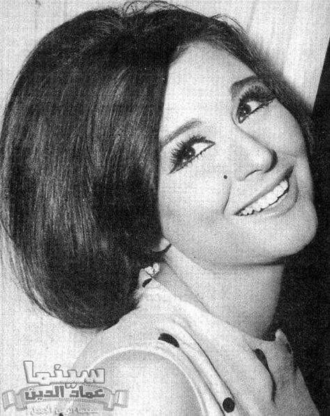 Soad Hosny Red Midi Skirt Outfit, Soad Hosni, Soad Hosny, Egyptian Movies, Pop Art Collage, Egyptian Beauty, Celebrity Makeup Looks, Egyptian Actress, Old Egypt