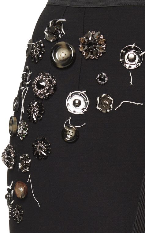 Embellished Skirt Outfit, Clothing Embellishments, Leather Pencil Skirts, Applique Skirt, Dolce And Gabbana Fashion, Beaded Skirt, Embellished Clothing, Embellished Shirt, Skirts Denim