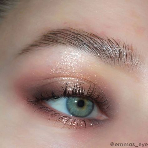 Daytime Eyeshadow, Fairy Well, Fair Aesthetic, Looks Hippie, Maquillage On Fleek, Aesthetic Holiday, Princess Makeup, Formal Makeup, Eye Makeup Pictures