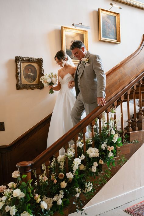 Oversized bows and mocha wedding scheme at this classic English country wedding by Toria Frances Photography Mocha Wedding, English Country Wedding, Classic Summer Wedding, Night Before Wedding, English Country Weddings, France Photography, Mocha Color, Bow Dress, Park Weddings