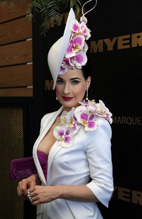 Dita Von Teese Style, Dita Von Tease, Philip Treacy Hats, Spring Racing Carnival, Racing Fashion, Derby Outfits, Races Fashion, Spring Racing, Melbourne Cup