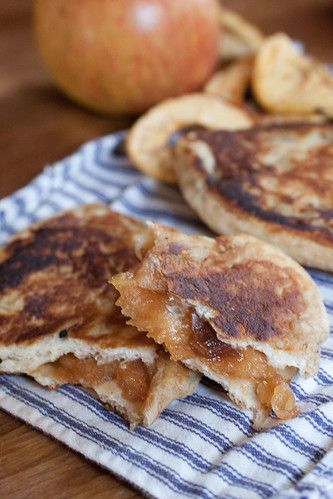 Fried Pies Recipe, Fried Apple Pies, About My Family, Apple Hand Pies, Kinds Of Pie, Fried Pies, Hand Pie, America Food, Canned Biscuits