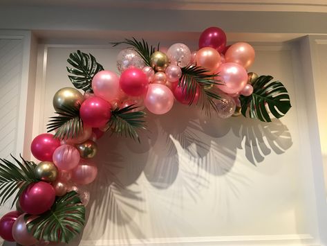 Pink Hawaiian Party Decorations, 60th Flamingo Birthday Party, Tiki Balloon Garland, Flamingo Balloon Garland, Hawaiian Balloon Garland, Tropical Photo Booth, Tropical Balloon Arch, Tropical Balloon Garland, Tropical Birthday Decorations