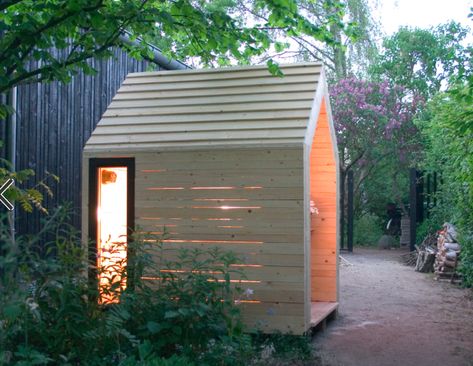 Shed Exterior Ideas, Guest House Shed, Shed Guest House, Tiny Guest House, Scandinavian Garden, Shed Interior, House Backyard, House Shed, Backyard Sheds