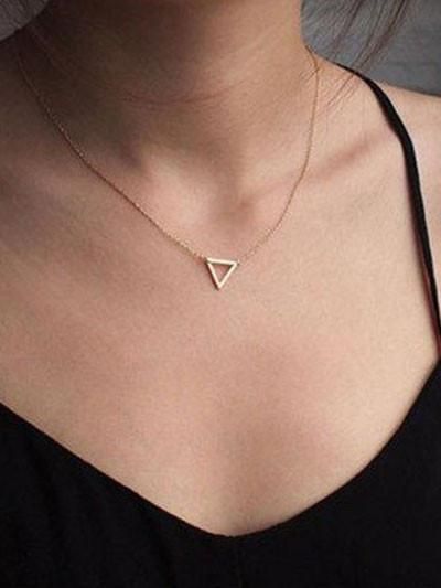 Jewelry Necklace Simple, Pendant Necklace Simple, Coin Pendant Necklace, Jewel Necklace, Triangle Pendant, Colorful Accessories, Valentines Necklace, Necklaces Jewelry, Cute Necklace