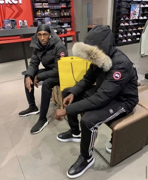 Central Cee Canada Goose, Nike Tn Shoes, Tn Shoes, Central Cee, Canadian Goose, Nike Tn, Street Style Outfits Men, Streetwear Men, Streetwear Men Outfits