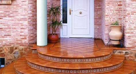 درج السلم, Patio Stairs, Front Door Steps, Exterior Stairs, Front Porch Design, Entrance Door Design, Porch Steps, House Arch Design, Exterior Wall Design