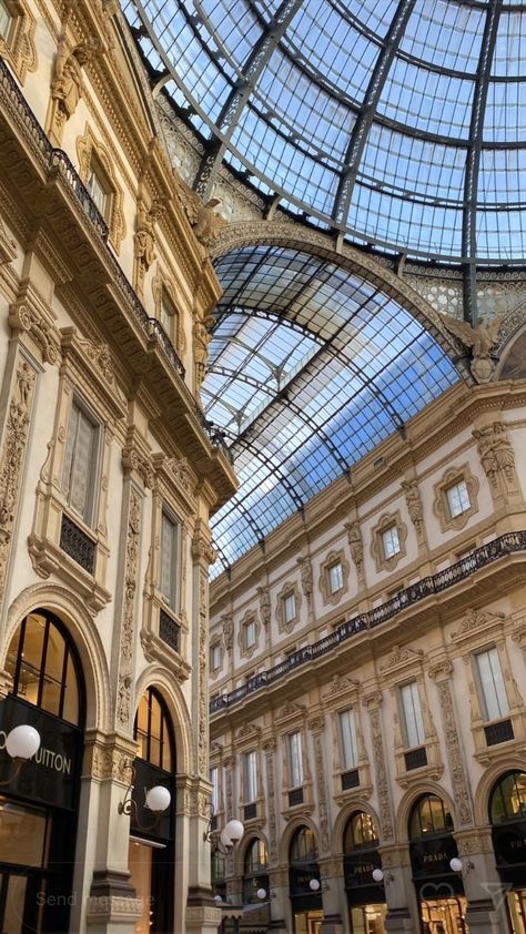 Milan Italy Wallpaper, Milan Italy Aesthetic, Milano Aesthetic, Milan Aesthetic, Italia Aesthetic, Milan Wallpaper, Summer Beach Wallpaper, Milan Travel, Summer Abroad