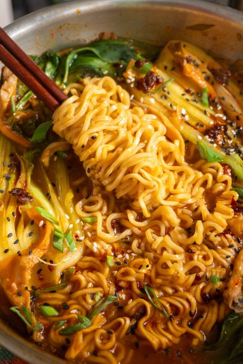 Quick Veggie Dinner Ideas, Healthy Ramen Noodle Recipes Vegetarian, Healthy Vegan Ramen, Vegan Coconut Ramen, Instant Pot Ramen Vegetarian, Easy Vegan Ramen Noodle Recipes, Vegan Ramen Recipes Easy, Vegan Ramen Sauce, Comfort Vegetarian Recipes