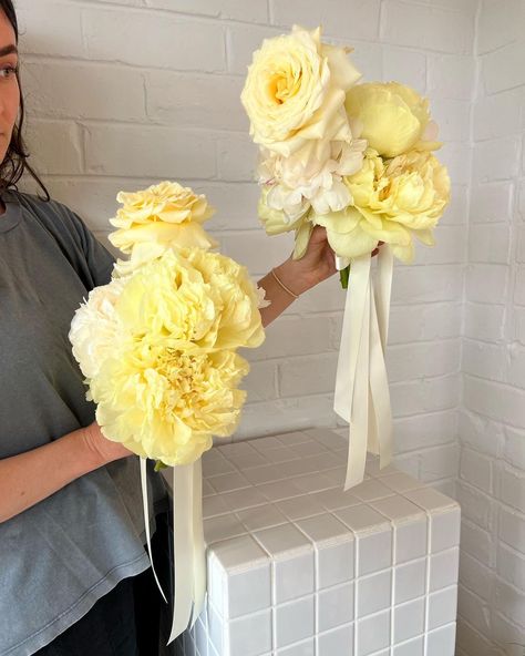 White And Yellow Wedding Flowers, Yellow Bridesmaid Bouquet, Yellow Flower Arrangements, Yellow Wedding Bouquet, Yellow Bouquets, Colorado Summer, 2025 Wedding, Bridal Bouquet Flowers, Summer 2025