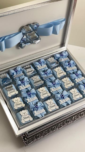 TC Ümit Karakaş on Instagram: "To make your event unique, we have a great suggestion for you. Our personalized chocolate boxes are a fantastic alternative to make your event stand out. Just contact us for this. #chocolate #chocolovers #babychocolate #babyshower #baptismchocolate #baptismfavors #birthdaydecor" Diy Cakes, Chocolate Boxes, Event Stand, Personalized Chocolate, Baptism Favors, Diy Cake, Birthday Party Gift, Chocolate Box, Party Inspiration