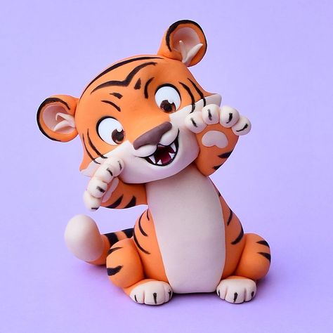 Tiger Fondant, Tiger Cake, Cute Dragon Drawing, Jungle Cake, Mini Tortillas, Baby Life Hacks, Animal Cake, Cute Tigers, Cute Dragons