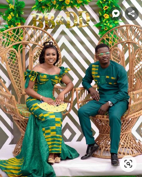 Ghana Groom Attire, Kente Styles For Men Ghana, Engagement Dress For Ghanaian Bride, African Groom Attire, Ghana Wedding Traditional, Engagement Dress For Couple, Traditional Engagement Dress, Ghanaian Traditional Wedding, Ghana Traditional Wedding