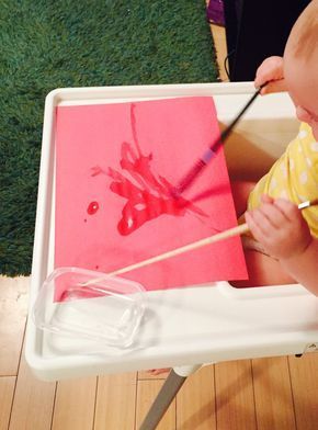 Painting with water, 20 activities for 12-18 months old, 20 play ideas for toddlers Painting With Water, Activities For One Year Olds, Paint With Water, Toddler Development, Toddler Play, Toddler Art, Play Ideas, Toddler Learning Activities, Toddler Fun