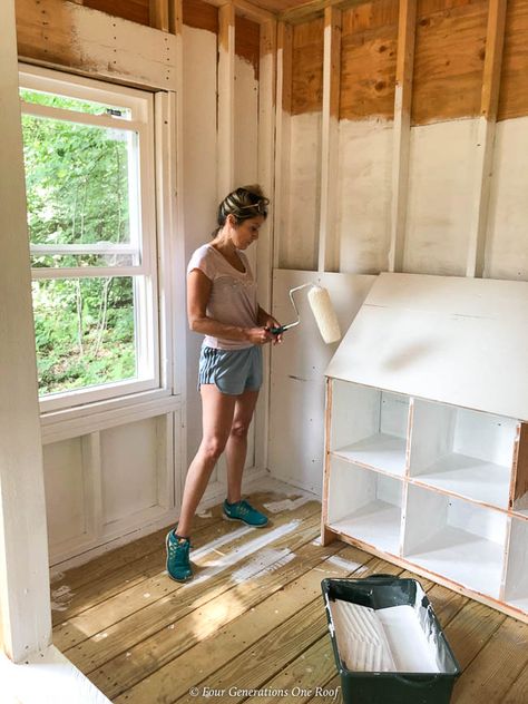 Chandelier In Chicken Coop, Hen Nesting Boxes, Walk In Chicken Coop Plans, White Chicken Coop, Chicken Nesting Box Ideas, Chicken Coop Nesting Boxes, Chicken Coups, Cool Chandeliers, Chicken Coop Pallets