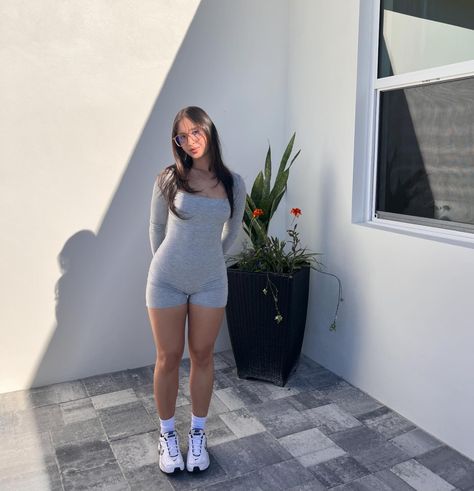 Focusing on the 3 g’s - growing, glowing + gratitude 🫶✨ Sport Casual Outfit Women, Sports Outfits For Women, Chilled Outfits, Chill Summer Outfit, Chill Dress, Fitness Pics, Dress And Sneakers Outfit, Gymwear Outfits, Cute Workout Outfits