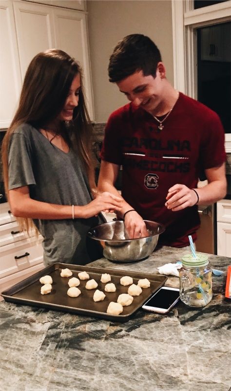 VSCO - nicoleeemeek ⇢ ριηтєяєѕт; fιlхѕσfια Cute Date Ideas, Couple Stuff, Relationships Goals, Couple Things, Goals Pictures, Cute Couples Photos, Relationship Goals Pictures, Boyfriend Goals, The Perfect Guy