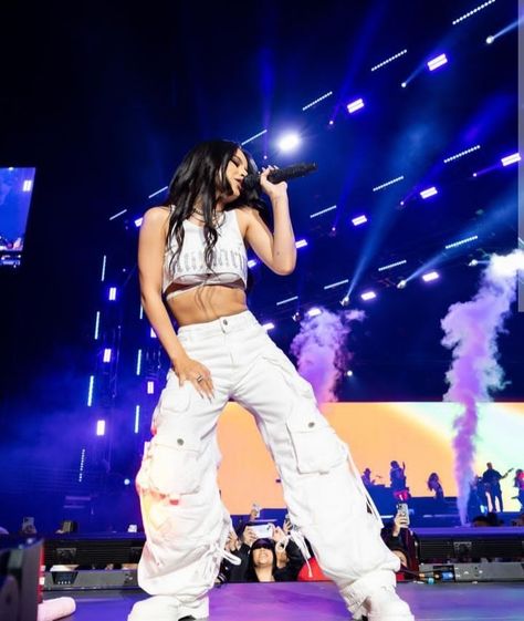 Baddie Performance Outfits, Background Dancer Outfit, Tate Mcrae Stage Outfits, Becky G Concert Outfits, Concert Performance Outfits Singers, Singer Stage Outfits, Becky G Outfits Concert, Singer Outfits On Stage, Karol G Concert Outfits