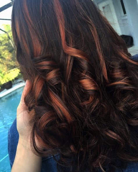 Orange Hair Underneath Brown, Copper Chunky Highlights, Dark Brown Hair With Copper, Brown Hair With Copper, Hair With Copper Highlights, Brown Hair With Copper Highlights, Castaño Chocolate, Copper Highlights On Brown Hair, Chocolate Brown Hair Ideas