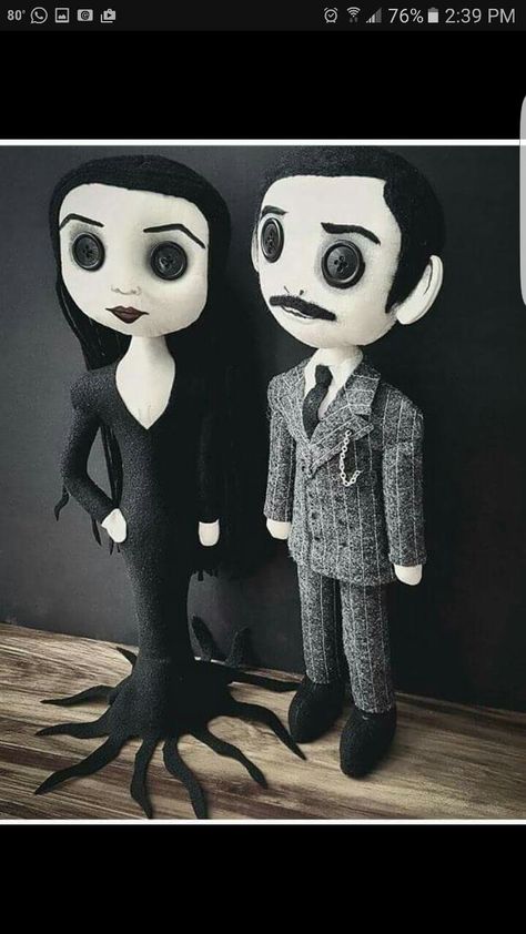 morticia and gomez button eye rag doll. I would like to know where to buy them Morticia And Gomez, Morticia And Gomez Addams, Gomez And Morticia, Creepy Toys, Morticia Addams, Ugly Dolls, Scary Dolls, Gothic Dolls, Monster Dolls