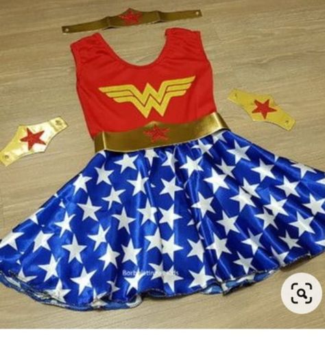 Wonder Woman Birthday Party, Wonder Woman Party, Wonder Woman Birthday, Thor 2, Super Hero Theme, 5th Birthday Party Ideas, Monokini, Supergirl, Baby Food Recipes