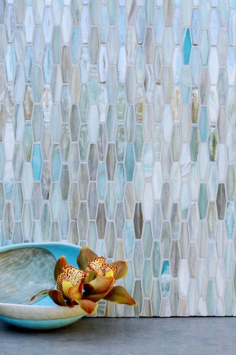 Sea Glass Tile, Lunada Bay Tile, Glass Tile Backsplash Kitchen, Backsplash Tile Design, Beach House Kitchens, Beach Kitchens, Kitchen Backsplash Designs, Glass Tile Backsplash, Mosaic Backsplash