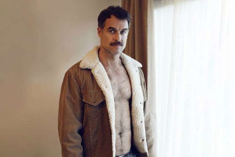 #murraybartlett Murray Bartlett, Looking Hbo, Best Dressed Man, Australian Actors, Plaid Pants, Shearling Jacket, Male Beauty, Men Dress, A Man