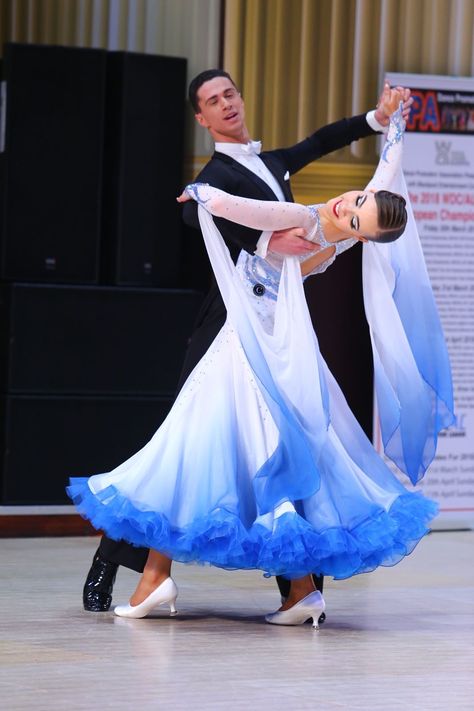 Dance Performance Outfits, Dancesport Costume, Ballroom Dress Inspiration, Ballroom Standard Dress, Ballroom Dance Competition, Wedding Dress Types, Latin Ballroom Dresses, Dance Costumes Ballroom, Latin Dance Costume