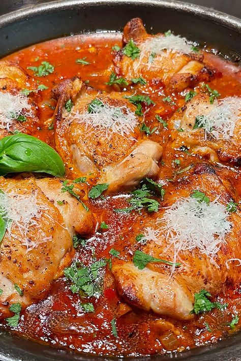 Chicken Fra Diavolo Chicken Fra Diavolo, Italian Main Dishes, Growing Citrus, Fra Diavolo, Chicken Saltimbocca, Italian Chicken Recipes, Fire Roasted Tomatoes, Italian Chicken, Chicken Main Dishes