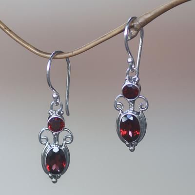 Garnet dangle earrings, 'Crown Princess'. Shop from #UNICEFMarket and help save the lives of children around the world. Steampunk Jewellery, Moon Gifts, Jewelry Workshop, Silver Crown, Dope Jewelry, Garnet Earrings, Work Jewelry, Funky Jewelry, Fantasy Jewelry