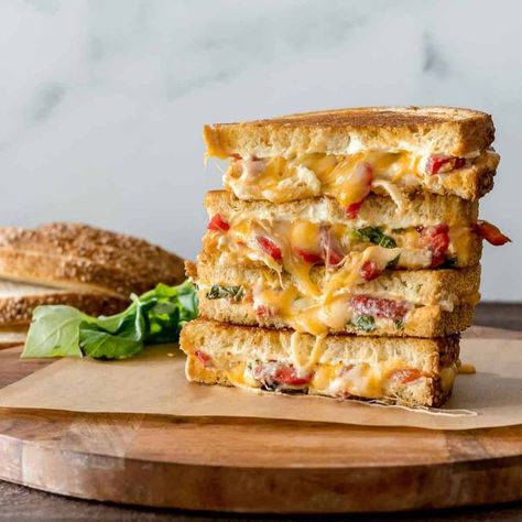 Cream Cheese Grilled Cheese, Grilled Cheesus, Using Cream Cheese, Vegetarian Sandwiches, Onion Grilled Cheese, Vegetarian Appetizer, Ultimate Grilled Cheese, Grilled Cheese Recipe, Making Grilled Cheese