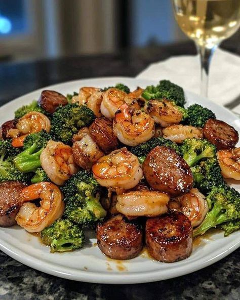 Weight watchers Recipes | 🍤 Honey Garlic Shrimp, Sausage & Broccoli | Facebook Honey Shrimp Sausage And Broccoli, Shrimp Sausage Broccoli, Honey Garlic Shrimp Sausage And Broccoli, Shrimp Sausage Recipes, Shrimp And Sausage Recipes, Honey Garlic Shrimp And Broccoli, Broccoli And Sausage, Sausage Broccoli, Sausage And Broccoli