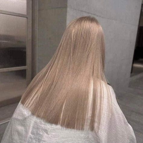 Beige Blonde Hair, Beige Hair, Korean Hair Color, Ash Hair, Cool Blonde Hair, Honey Blonde Hair, Ash Blonde Hair, Blonde Hair Inspiration, Hair Color Balayage