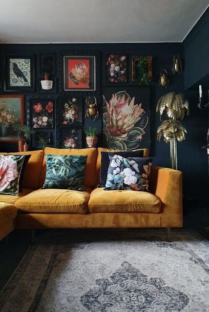 Eye For Design: Mustard Colored Interiors.......Tasteful And Trendy Interior Cottagecore, Apartment Eclectic, Kitchen Eclectic, Cozy Maximalism, Maximalist Bedroom, Bedroom Eclectic, Eclectic Apartment, Cottagecore Living, Yellow Couch