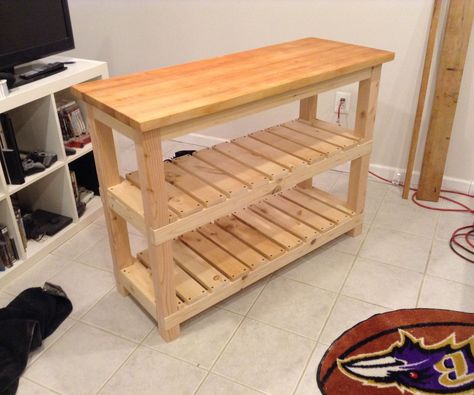 Some friends of mine just moved into a new apartment and I wanted to make something for them as a housewarming present. Their new kitchen is small and... Diy Butcher Block Counter, Butcher Block Ideas, Butcher Block Kitchen Island, Diy Butcher Block, Butcher Block Island Kitchen, Diy Kitchen Table, Butcher Block Island, Butcher Block Kitchen, Butcher Blocks