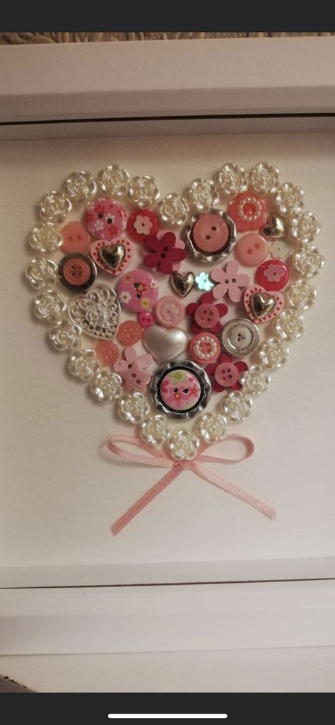 Button Crafts For Adults, Button Tree Art, Button Art Projects, Button Projects, Buttons Crafts Diy, Button Heart, Buttons Crafts, Button Ideas, Button Tree