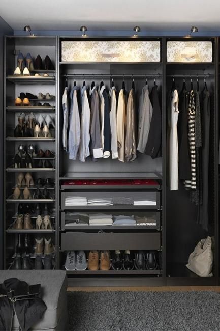 Modern closets are attractive and functional, adding beauty and comfort to everyday life and creating stylish, large, and small homes Organiser Son Dressing, Hiasan Dalaman Rumah, Dressing Design, Wardrobe Systems, Bedroom Cupboard, Walking Closet, Wardrobe Organisation, Open Closet, Men Closet