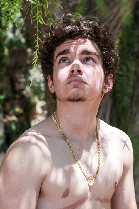 Elliot Fletcher Eliot Fletcher, Elliot Fletcher, Candy Magazine, Eric Smith, Faking It, Trans Art, Trans Boys, Anatomy Poses, Trans Pride